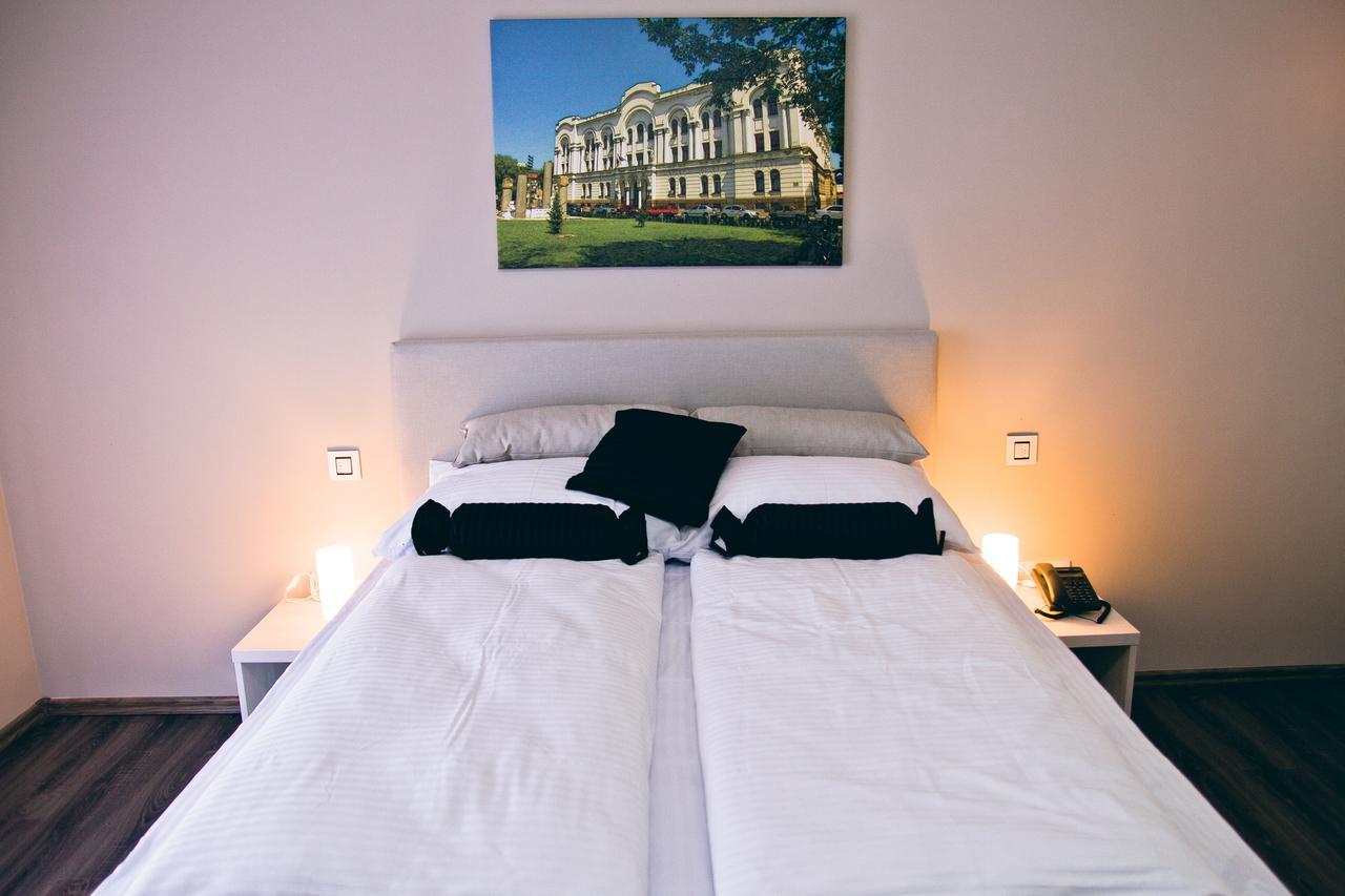Hotel Bakarni Lonac Brcko Exterior photo